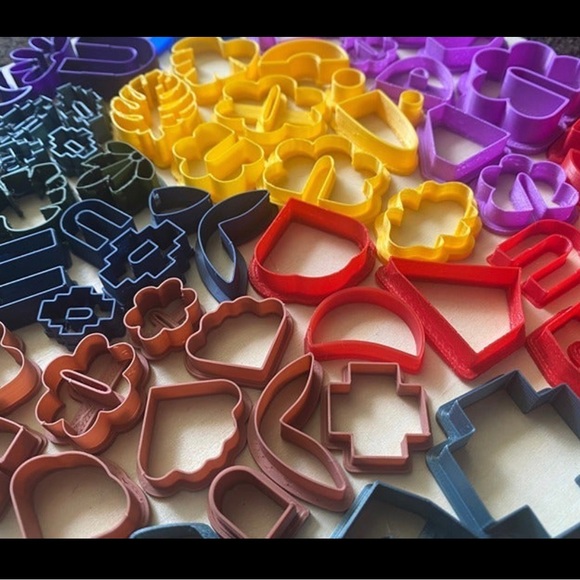 Polymer Clay Cutters- B Grade GRAB BAG 15 random cutters pottery ceramics stamps - Picture 4 of 14